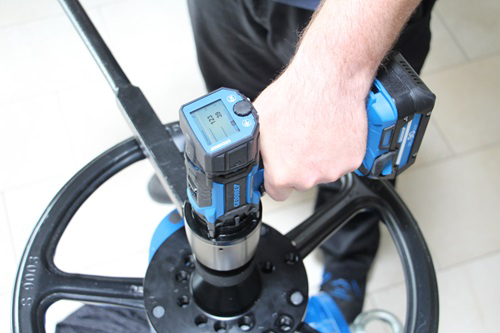 sung-xiet-van-cong-chay-pin-gedore-LDA-05S-solution-2